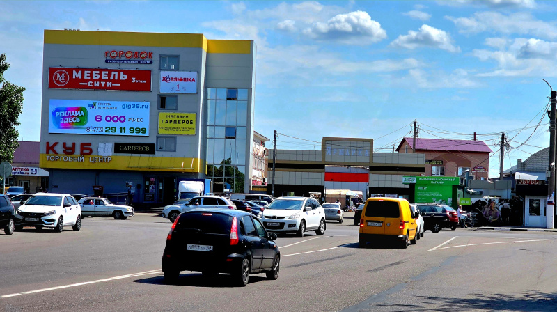 Светодиодный экран 9×3 м — Бутурлиновка, ул.Блинова, 14 (ТЦ Куб) (06:30-23:00), фото 1