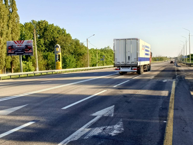 Билборд 6×3 м — М4 "Дон" Павловский район 672км + 450м (лево) г.Павловск, фото 1