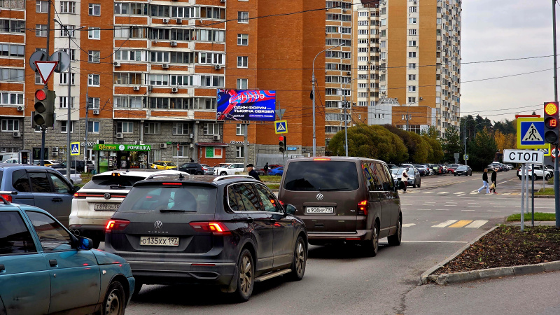 Светодиодный экран 6×3 м — Королёв, пр-т Космонавтов, 27а пересечение ул.Горького (круглосуточно), фото 1